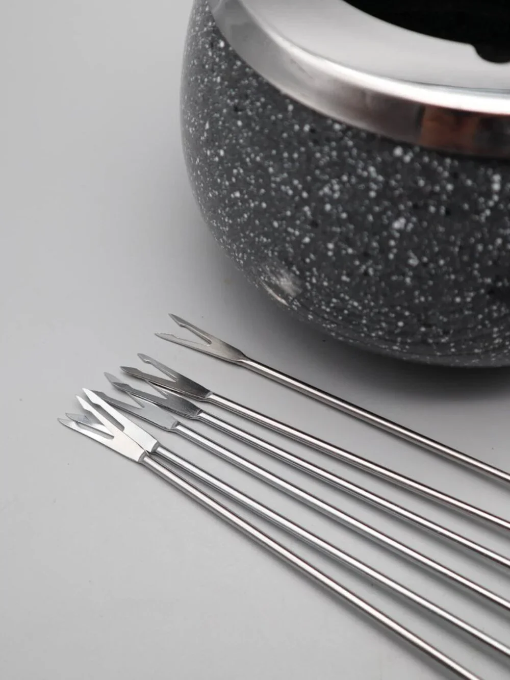 Vtg Enamelware Fondue Pot & 6 Forks Set Granite-look Speckled MCM Made in Japan